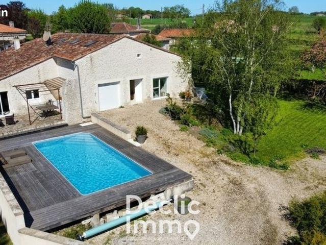 Maison 7 pièces 230 m²