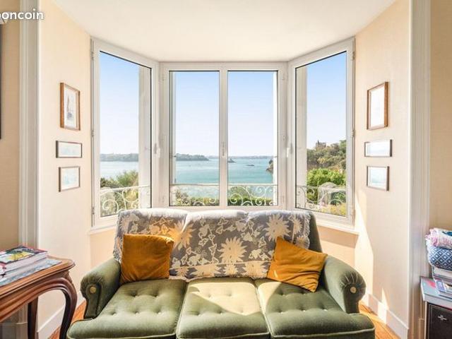 Maison 7 pièces 230 m²
