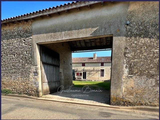Maison 7 pièces 230 m²