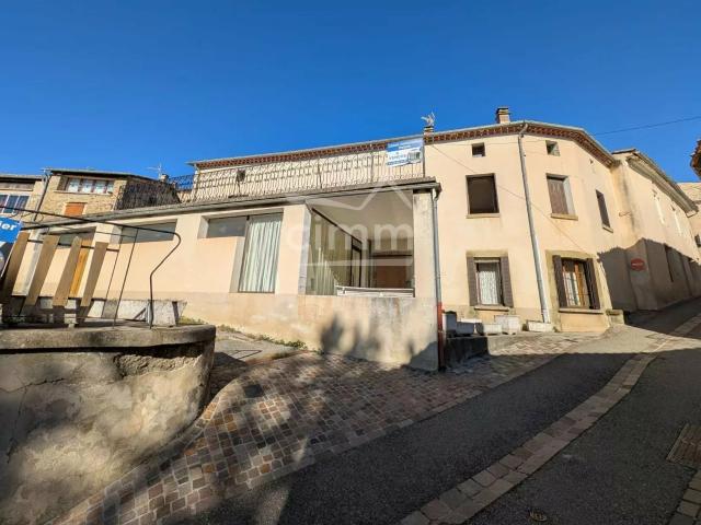 Maison 7 pièces 230 m²