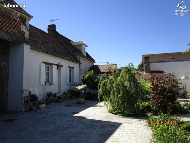 Maison 7 pièces 230 m²