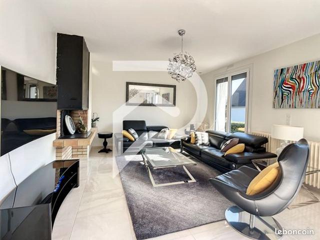 Maison 7 pièces 230 m²