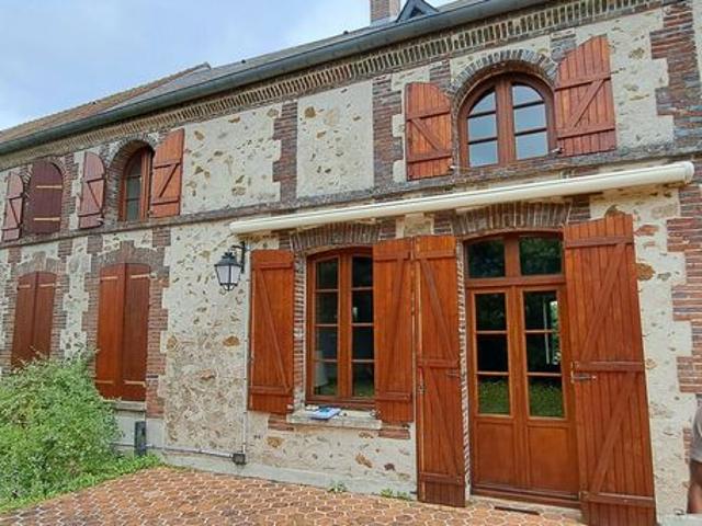 Maison 7 pièces 230 m²