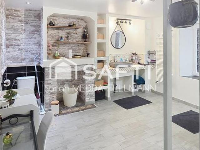 Maison 7 pièces 230 m²