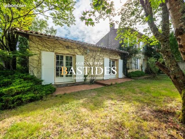 Maison 7 pièces 230 m²