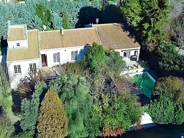 Maison 7 pièces 230 m²