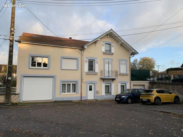 Maison 7 pièces 230 m²