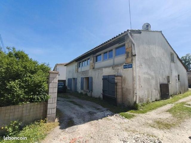Maison 7 pièces 230 m²