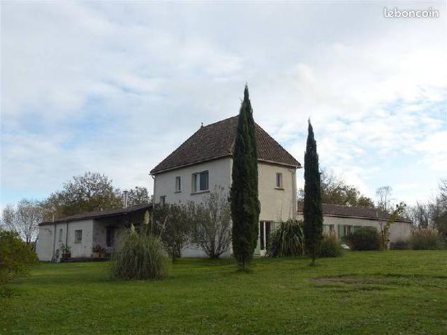 Maison 7 pièces 230 m²