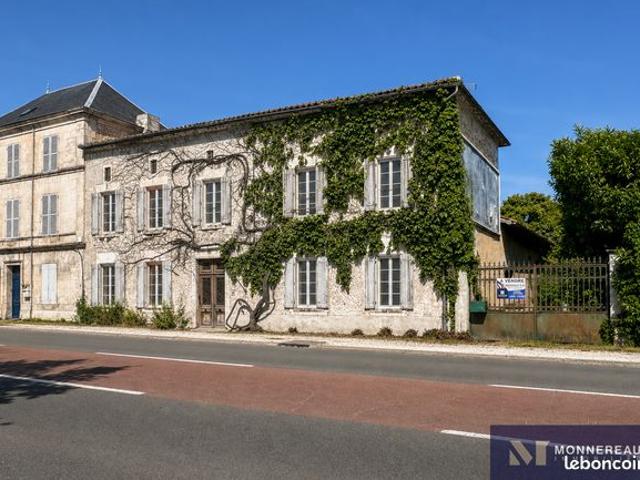 Maison 7 pièces 230 m²