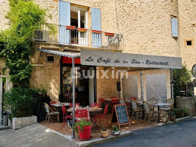 Maison 7 pièces 230 m²