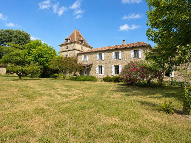 Maison 7 pièces 230 m²