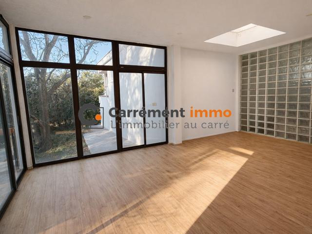 Maison 7 pièces 230 m²
