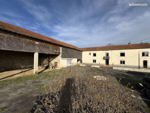 Maison 7 pièces 230 m²