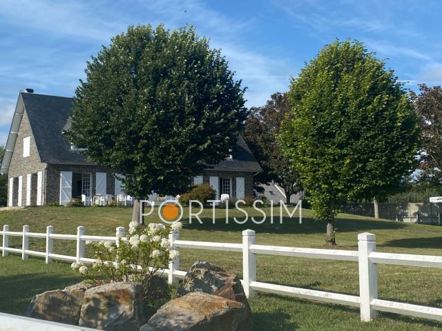 Maison 7 pièces 230 m²