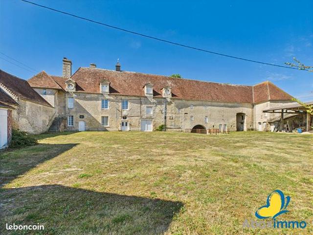 Maison 7 pièces 230 m²