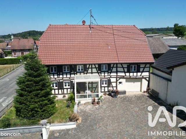 Maison 7 pièces 230 m²