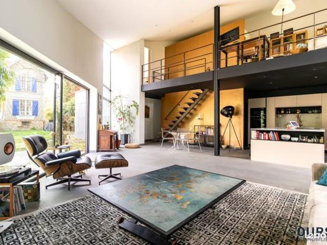 Maison 7 pièces 230 m²