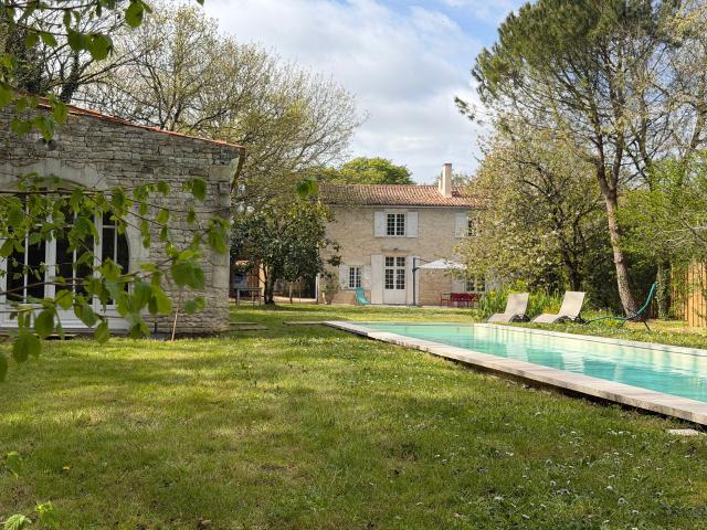 Maison 7 pièces 230 m²