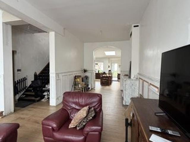 Maison 7 pièces 230 m²