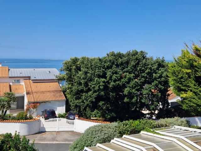 Maison 7 pièces 230 m²
