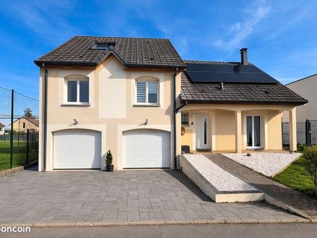 Maison 7 pièces 230 m²
