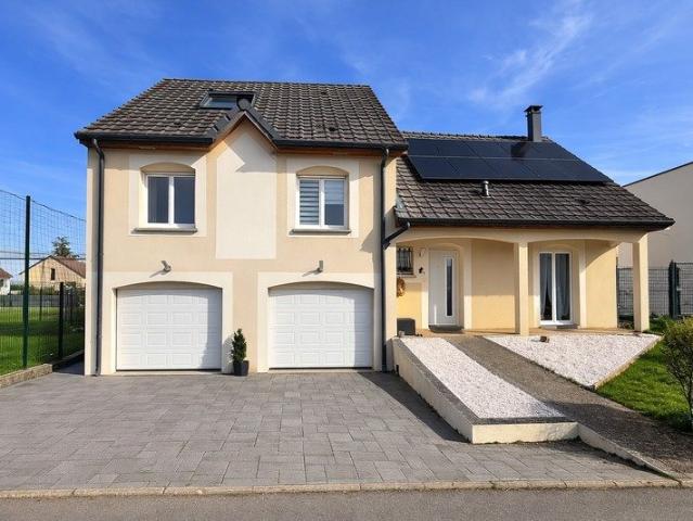 Maison 7 pièces 230 m²