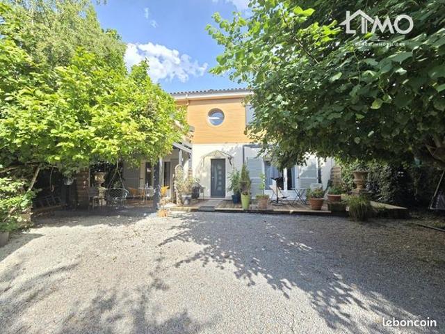 Maison 7 pièces 231 m²