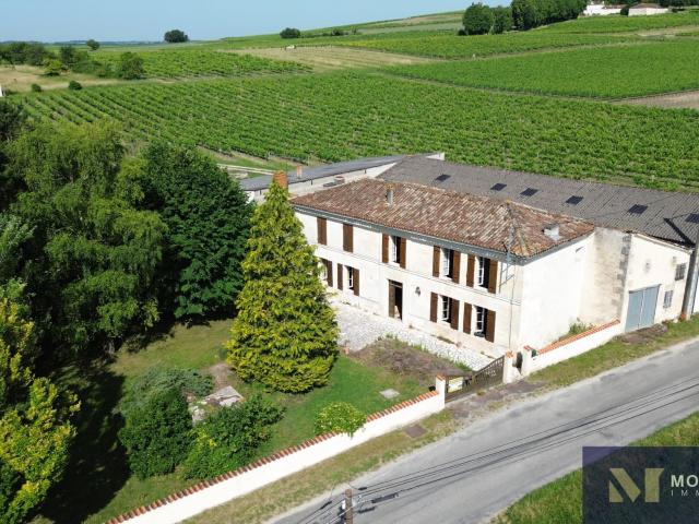 Maison 7 pièces 231 m²