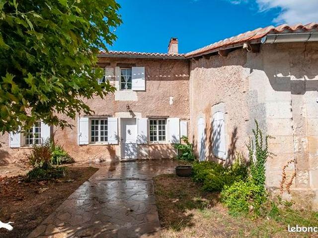 Maison 7 pièces 231 m²