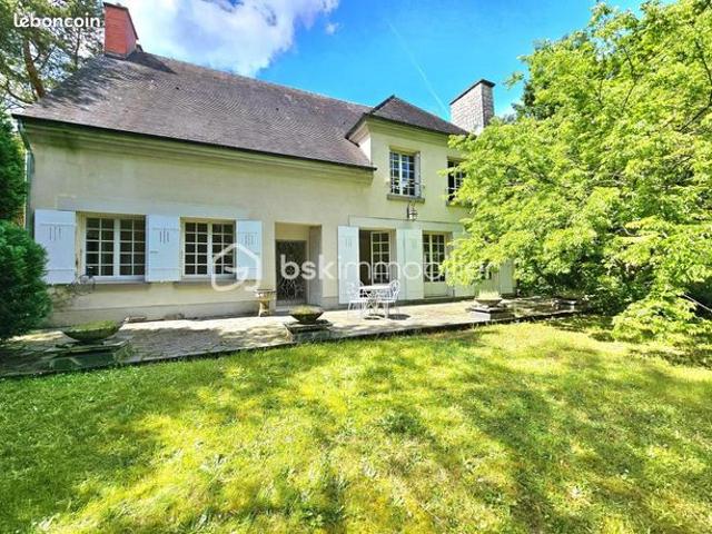Maison 7 pièces 231 m²