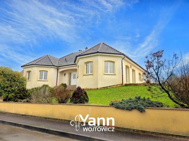 Maison 7 pièces 231 m²