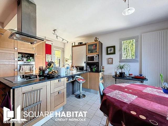 Maison 7 pièces 231 m²