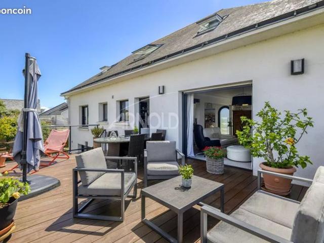 Maison 7 pièces 231 m²