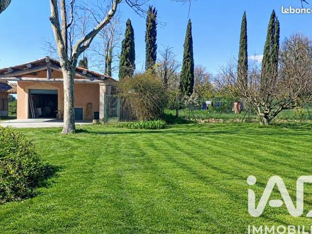 Maison 7 pièces 232 m²