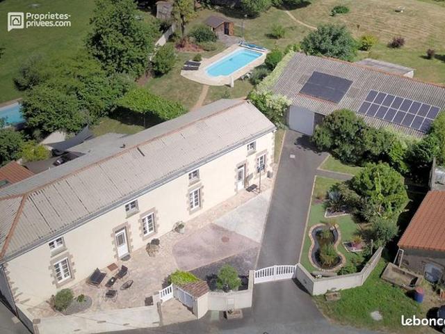 Maison 7 pièces 232 m²