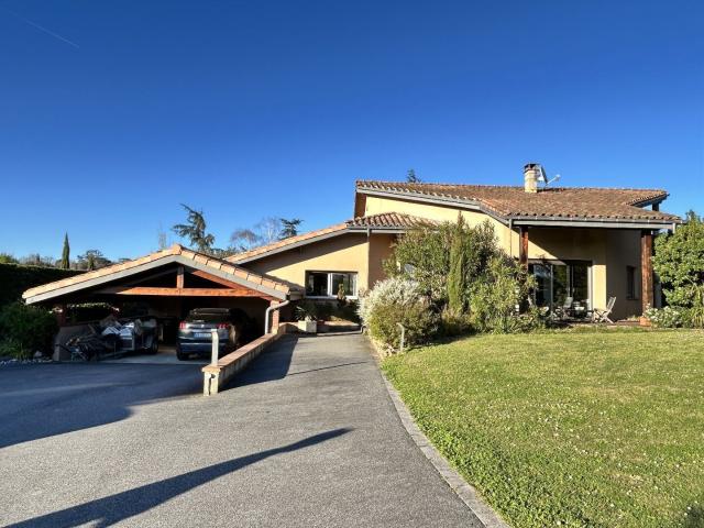Maison 7 pièces 232 m²