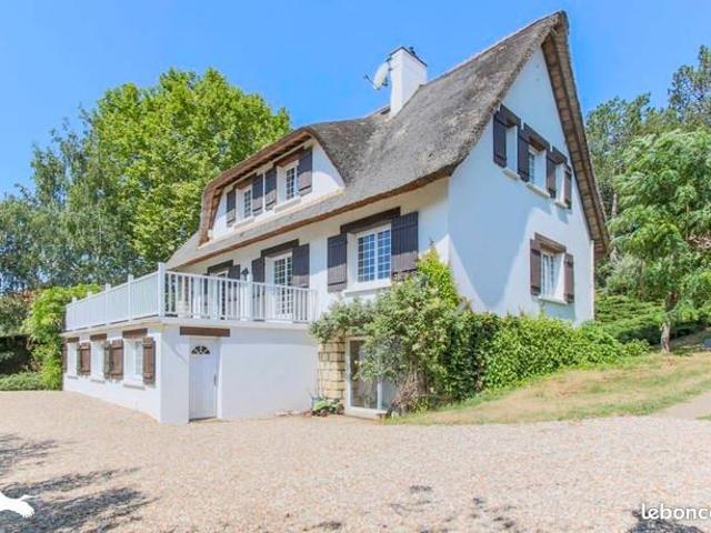 Maison 7 pièces 232 m²