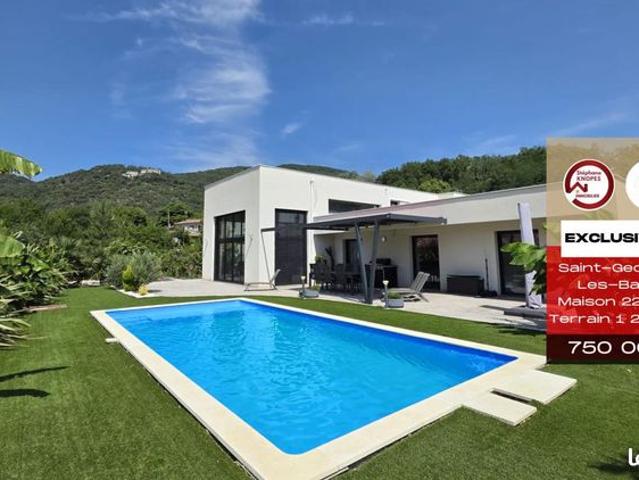 Maison 7 pièces 232 m²