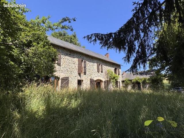 Maison 7 pièces 232 m²
