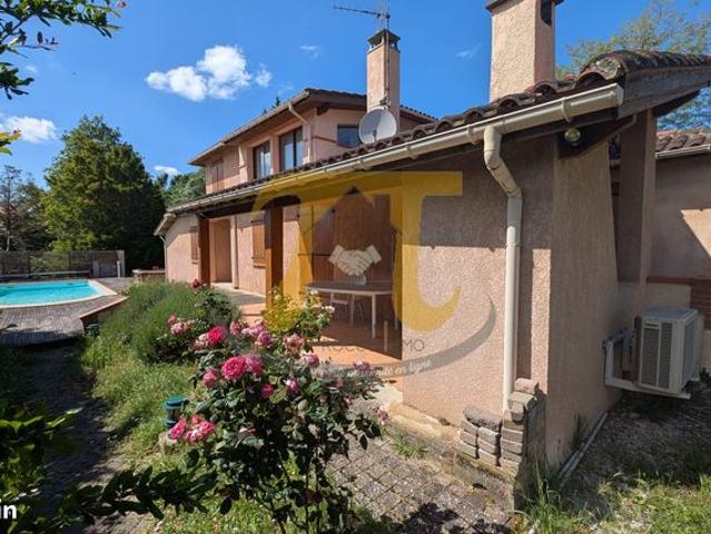 Maison 7 pièces 232 m²
