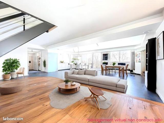 Maison 7 pièces 232 m²