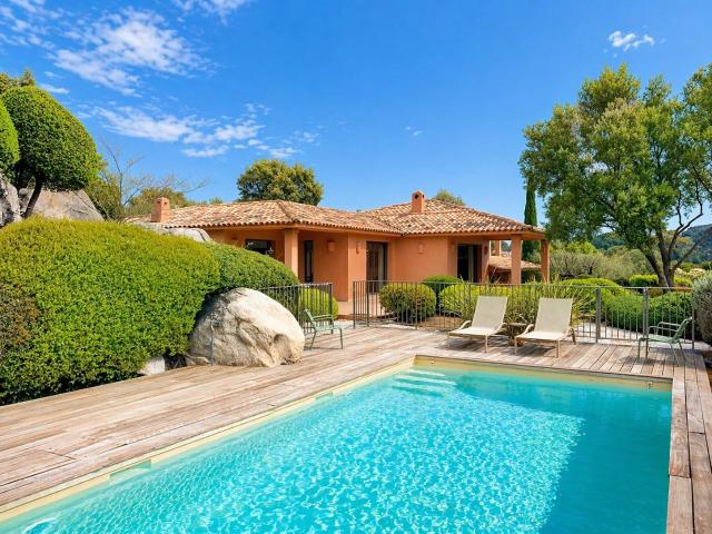 Maison 7 pièces 233 m²