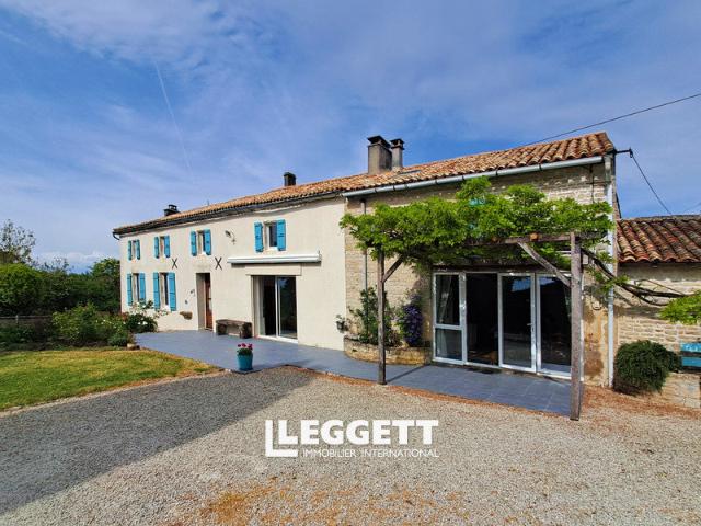Maison 7 pièces 233 m²