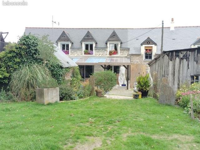 Maison 7 pièces 233 m²