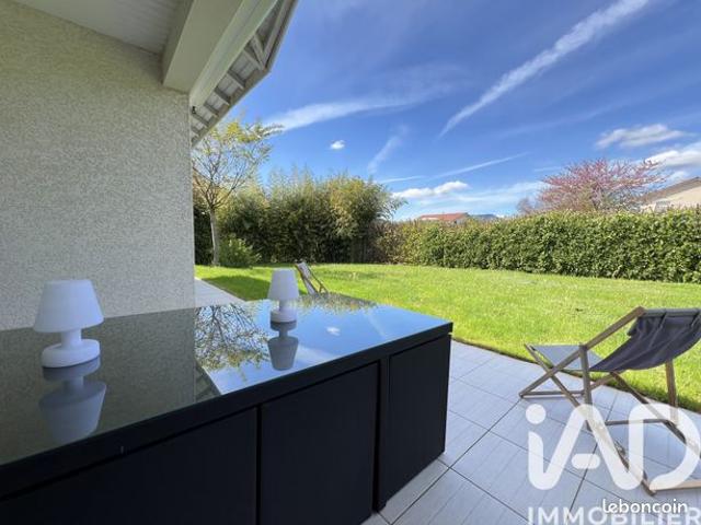 Maison 7 pièces 233 m²