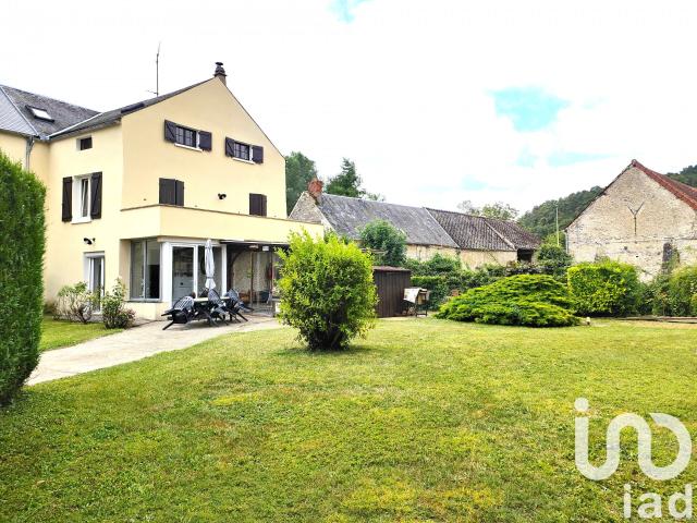 Maison 7 pièces 233 m²