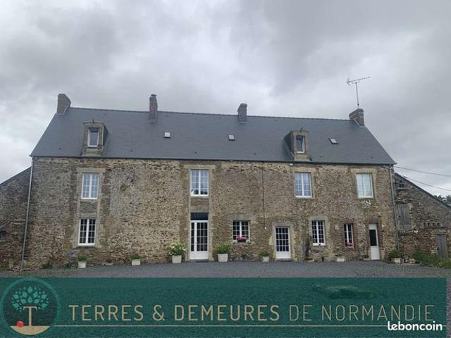 Maison 7 pièces 244 m²