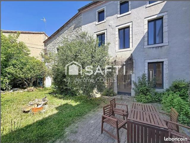 Maison 7 pièces 244 m²