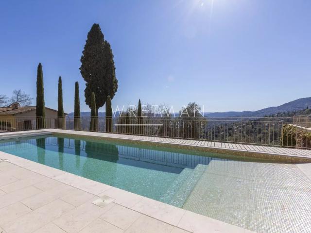 Maison 7 pièces 244 m²
